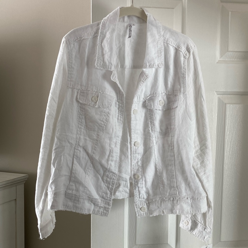 Linen White Relaxed Fit Jean Jacket with Textured Fabric
